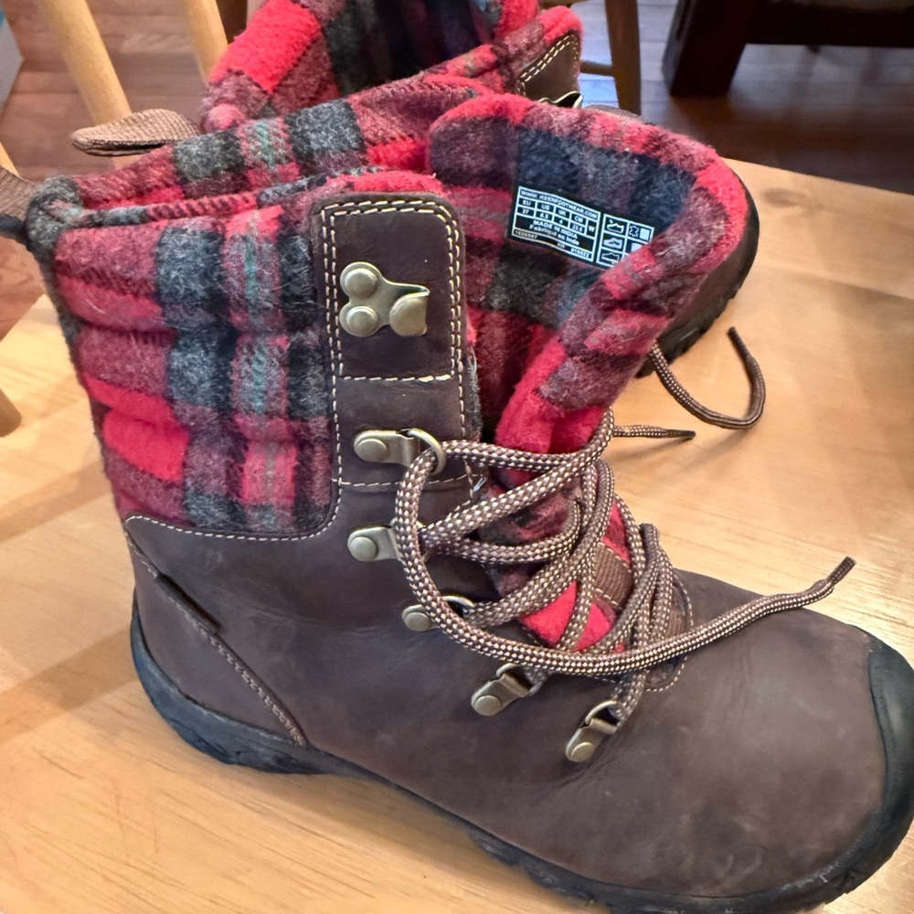 Keen Cold- Weather Hiking Boots